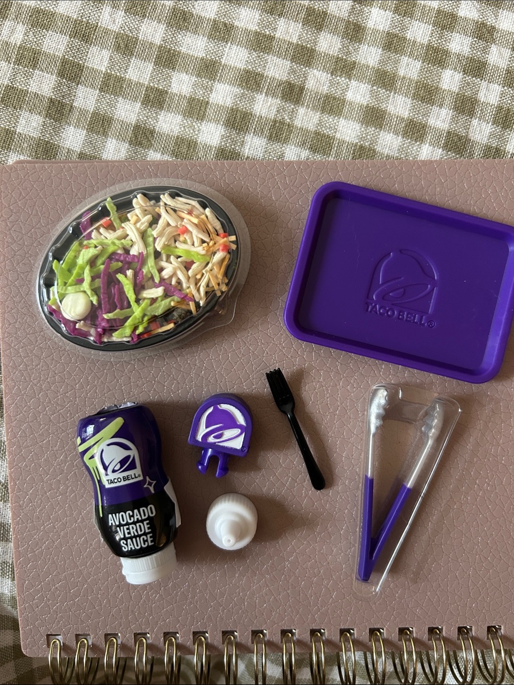 Mini verse make it mini taco bell series 1 cantina chicken bowl